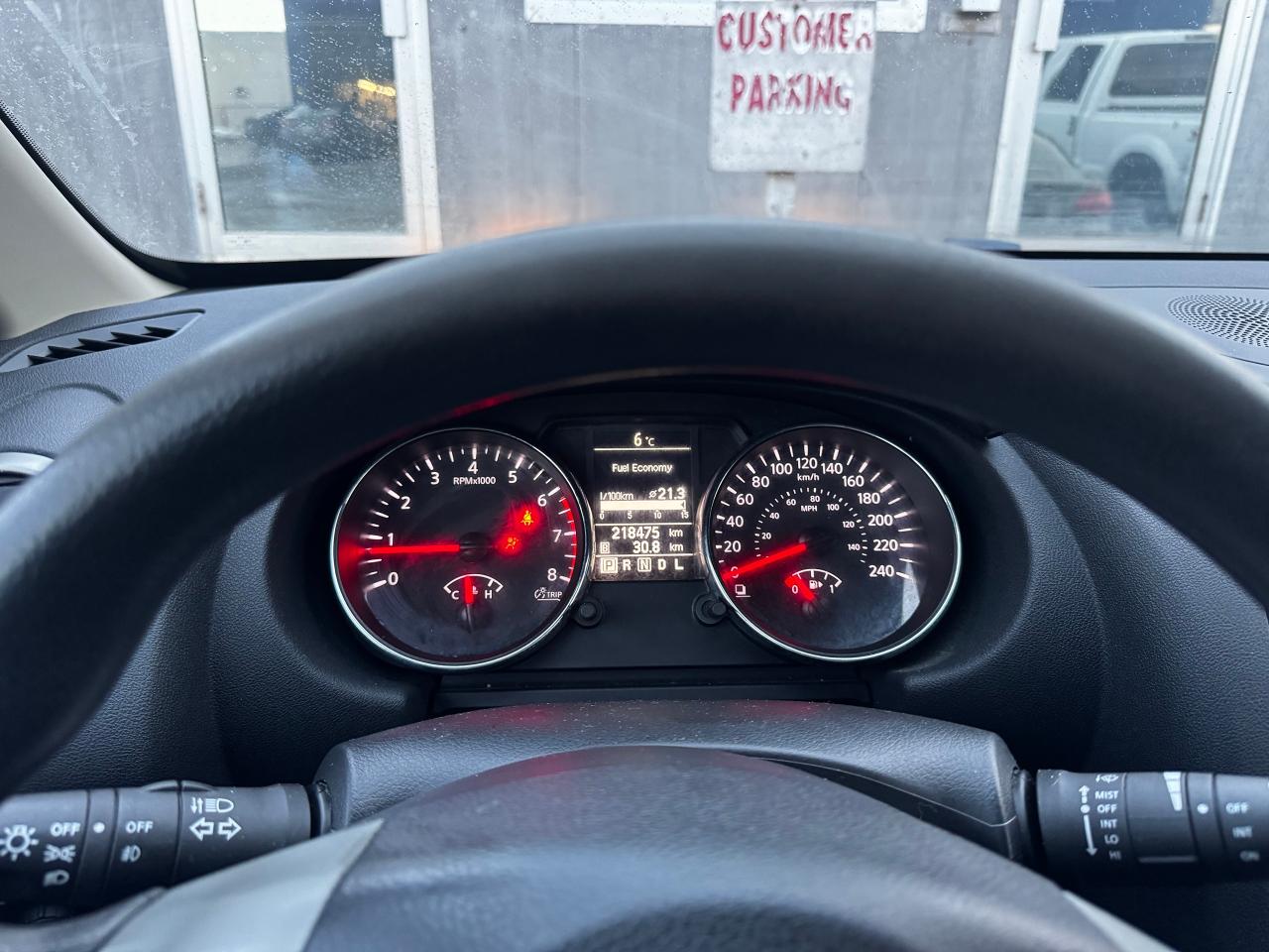 2013 Nissan Rogue SV Photo