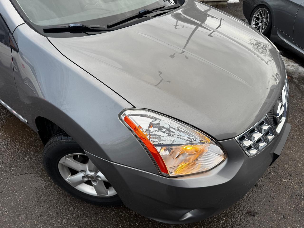 2013 Nissan Rogue SV Photo