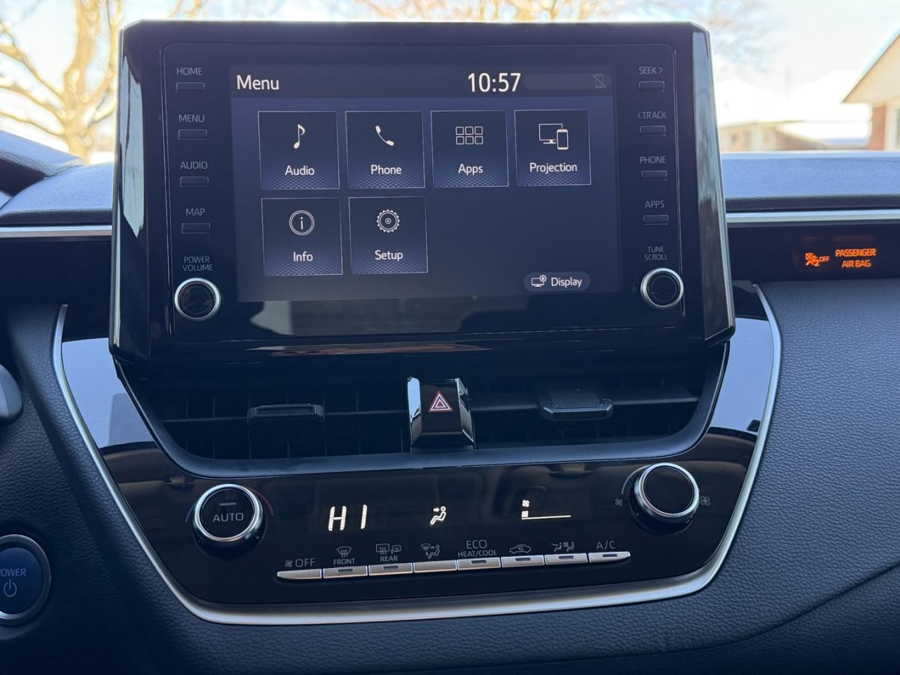 2022 Toyota Corolla Hybrid Photo