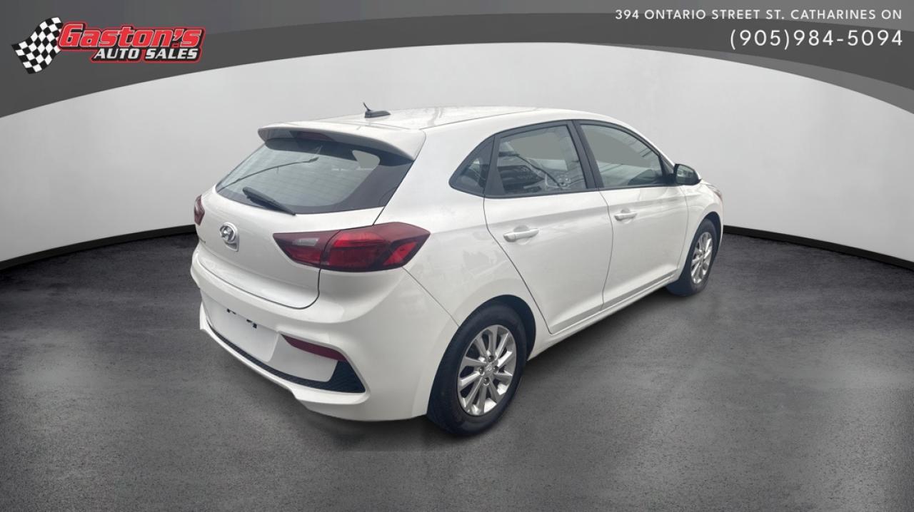 2019 Hyundai Accent Preferred Photo2
