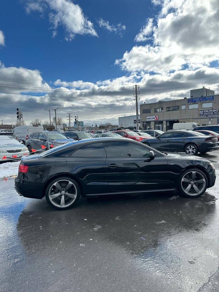 2016 Audi S5 Black optic package Photo
