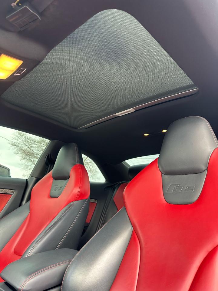 2016 Audi S5 Black optic package Photo