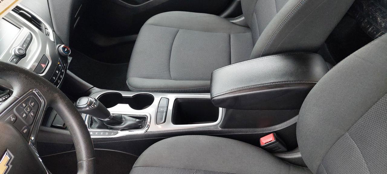 2017 Chevrolet Cruze LT Photo