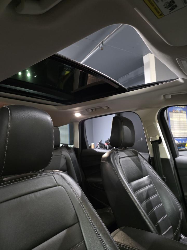 2018 Ford Escape Titanium Photo