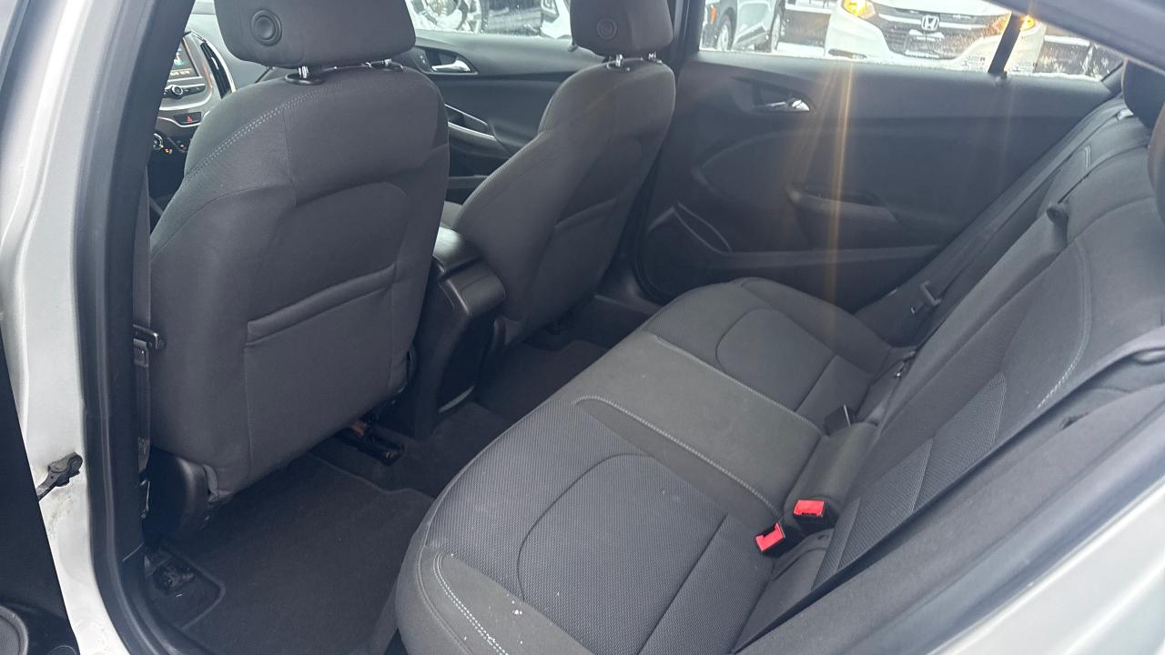 2016 Chevrolet Cruze LT Photo