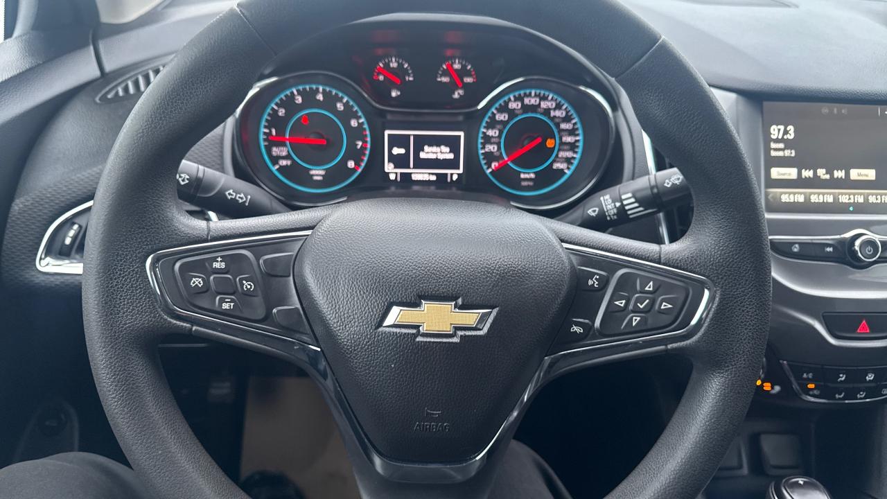 2016 Chevrolet Cruze LT Photo