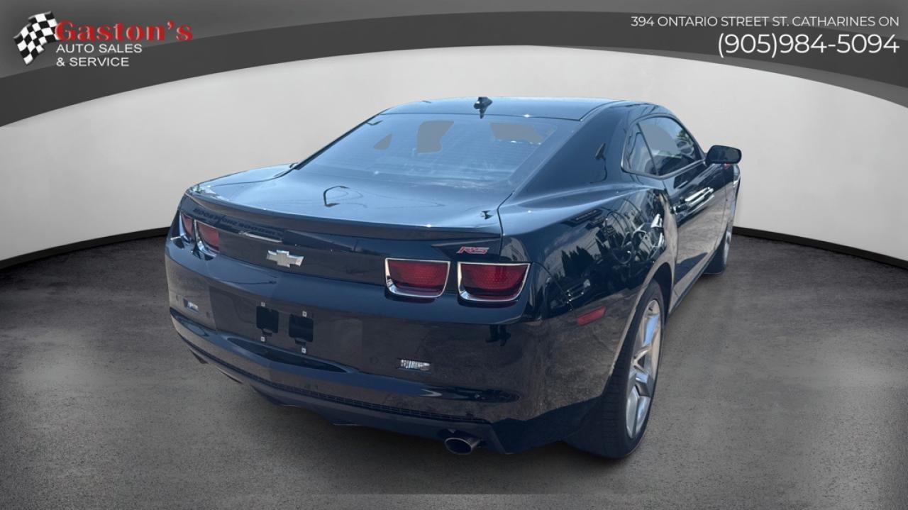 2011 Chevrolet Camaro 2LT Photo2