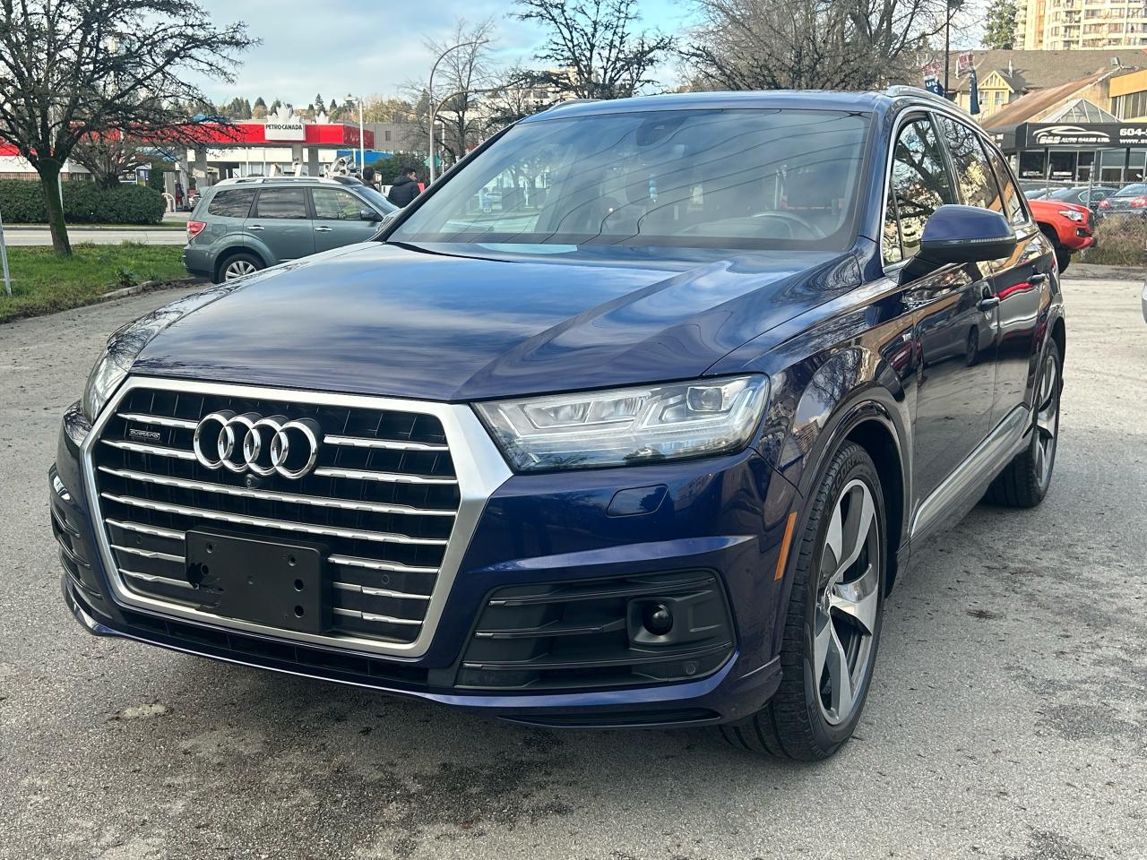 2018 Audi Q7 Technik's photo