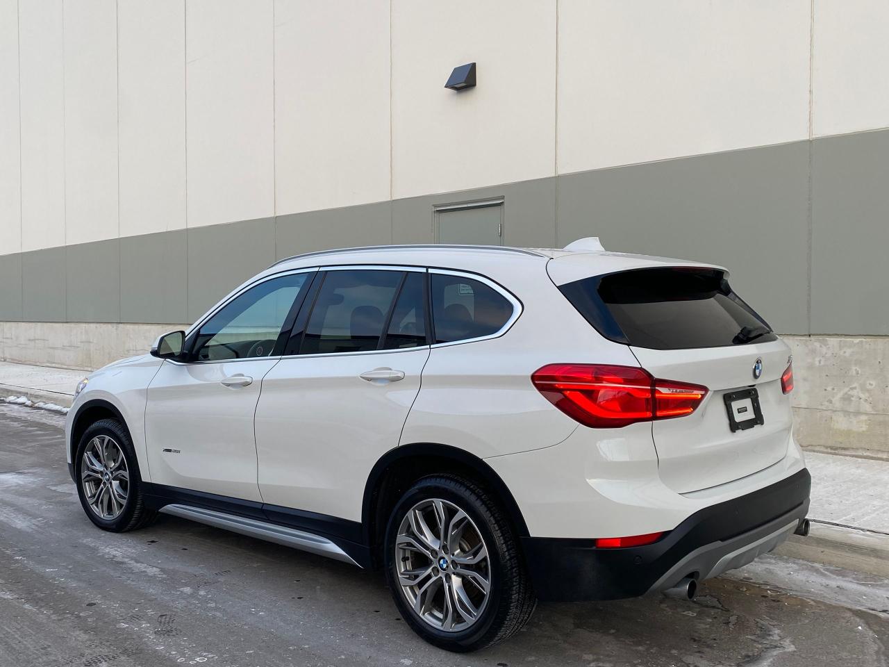 2017 BMW X1 xDRIVE28i-SPORT-NAV-CAMERA-HUD-PANO ROOF-1 OWNER Photo3