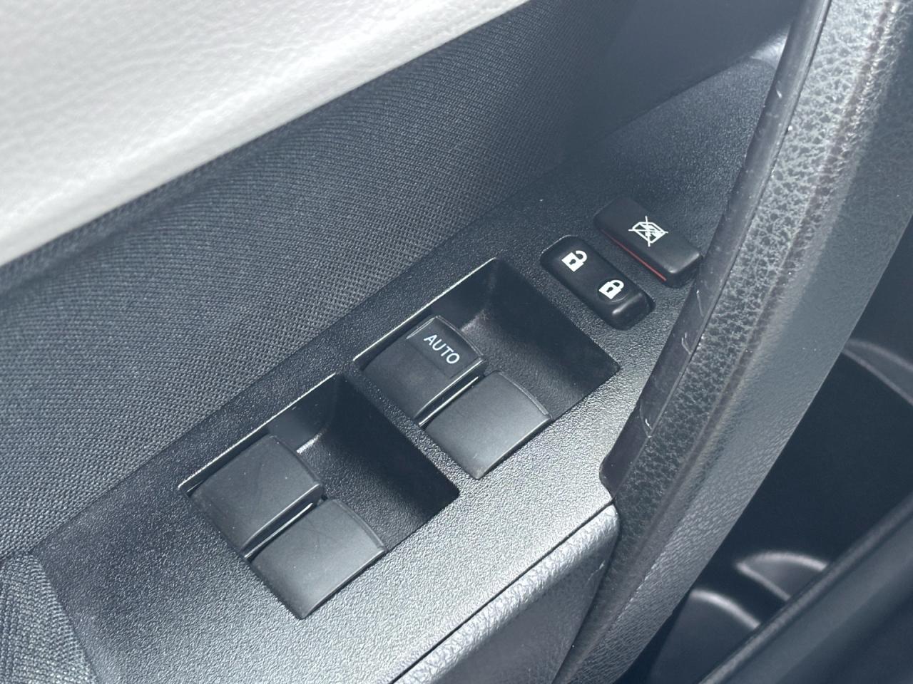 2016 Toyota Corolla 4DR SDN AUTO LE Photo