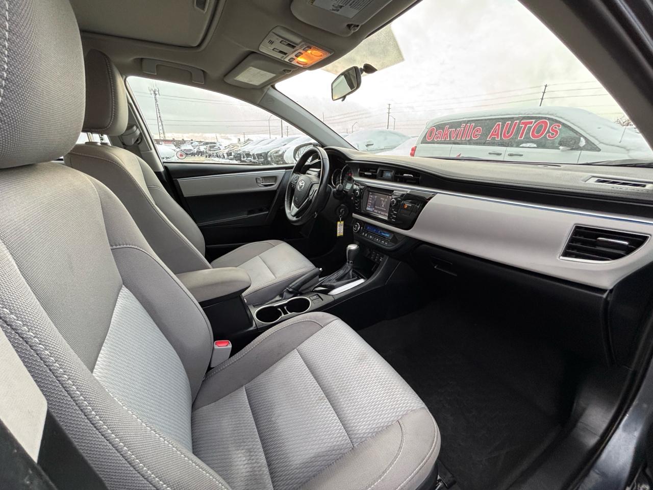 2016 Toyota Corolla 4DR SDN AUTO LE Photo