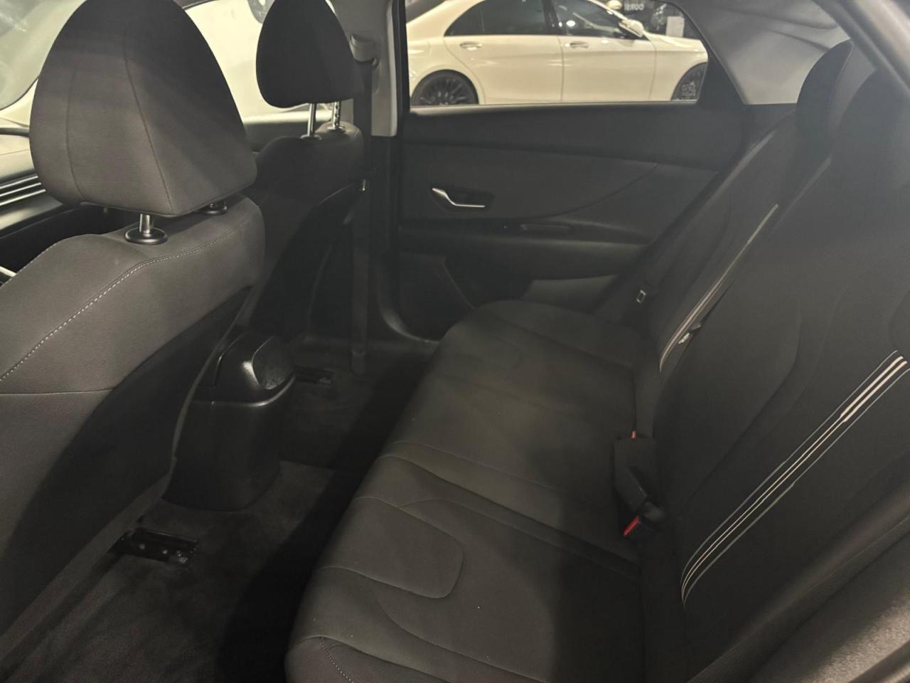 2022 Hyundai Elantra Preferred IVT $ 0 % DOWN FINANCE OAC Photo