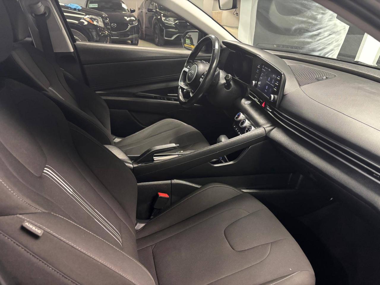 2022 Hyundai Elantra Preferred IVT $ 0 % DOWN FINANCE OAC Photo