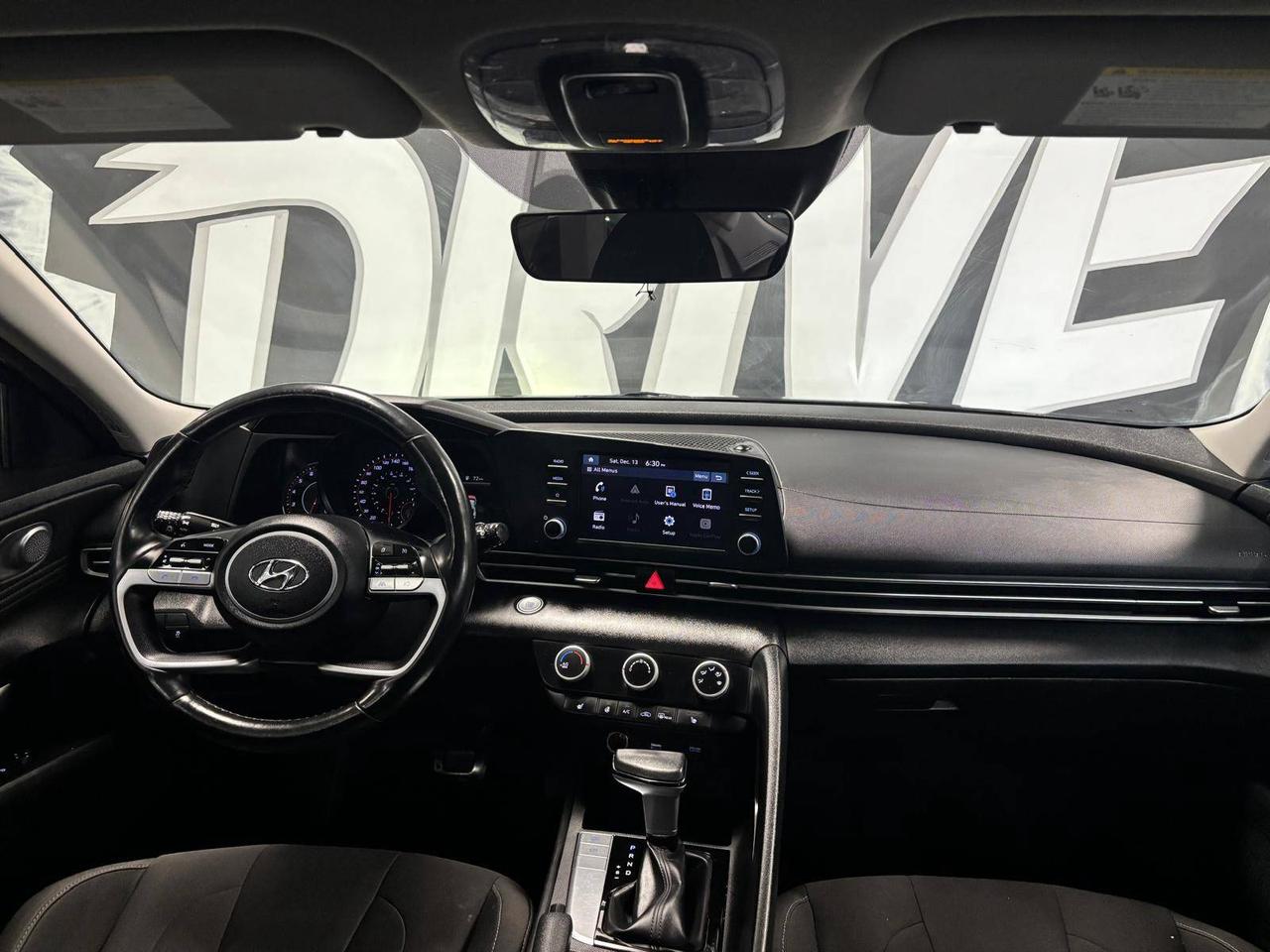 2022 Hyundai Elantra Preferred IVT $ 0 % DOWN FINANCE OAC Photo