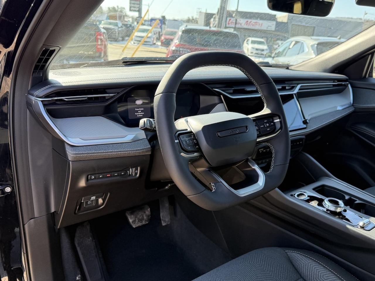 2026 Jeep Cherokee LAREDO 4x4 Photo