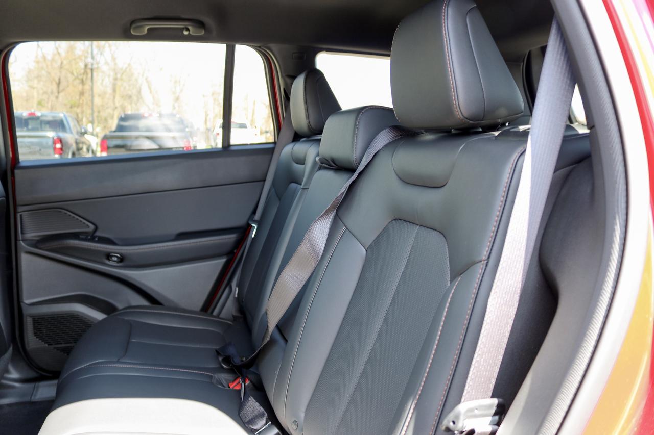 2026 Jeep Cherokee Limited 4X4 Photo