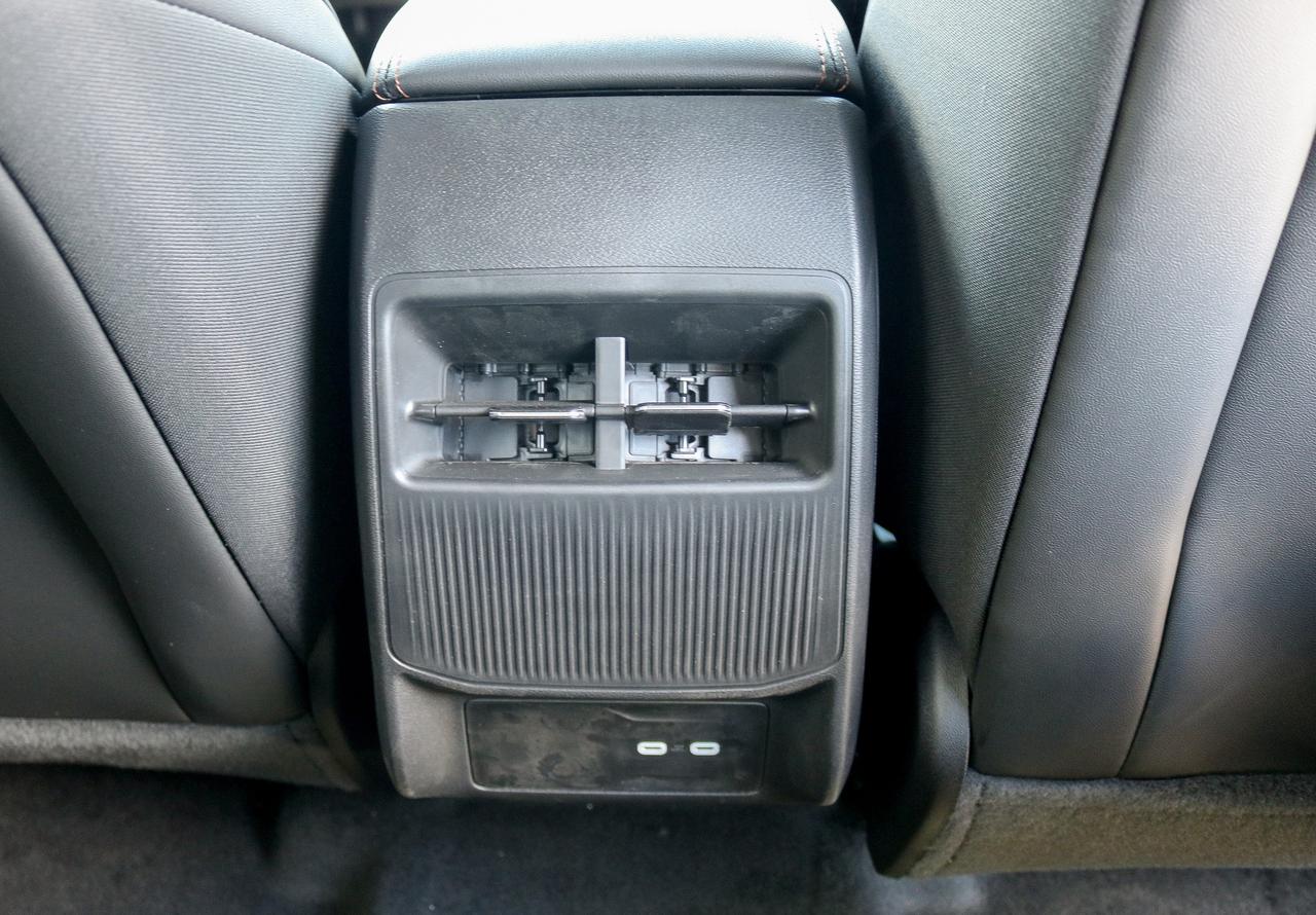2026 Jeep Cherokee Limited 4X4 Photo