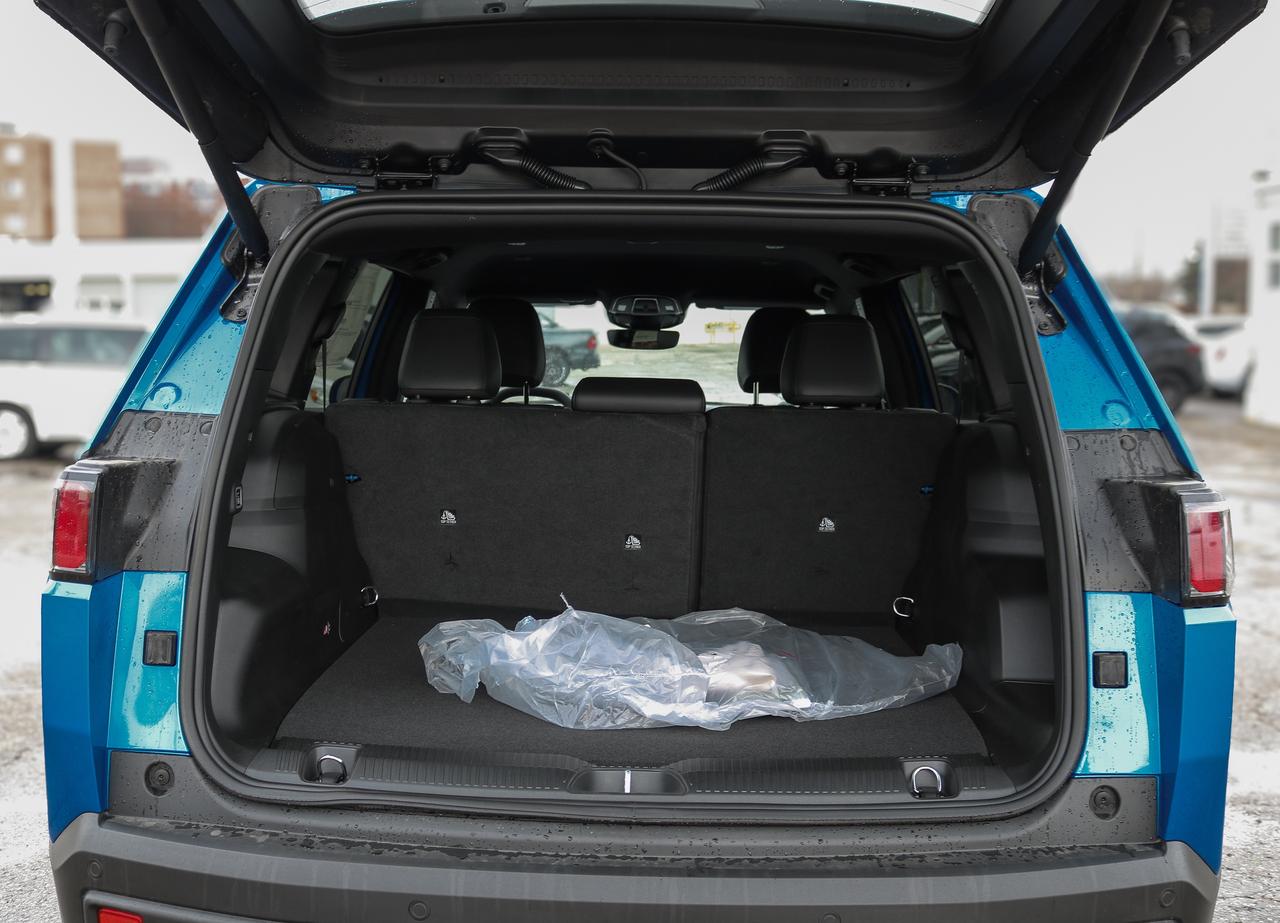 2026 Jeep Cherokee Limited 4X4 Photo