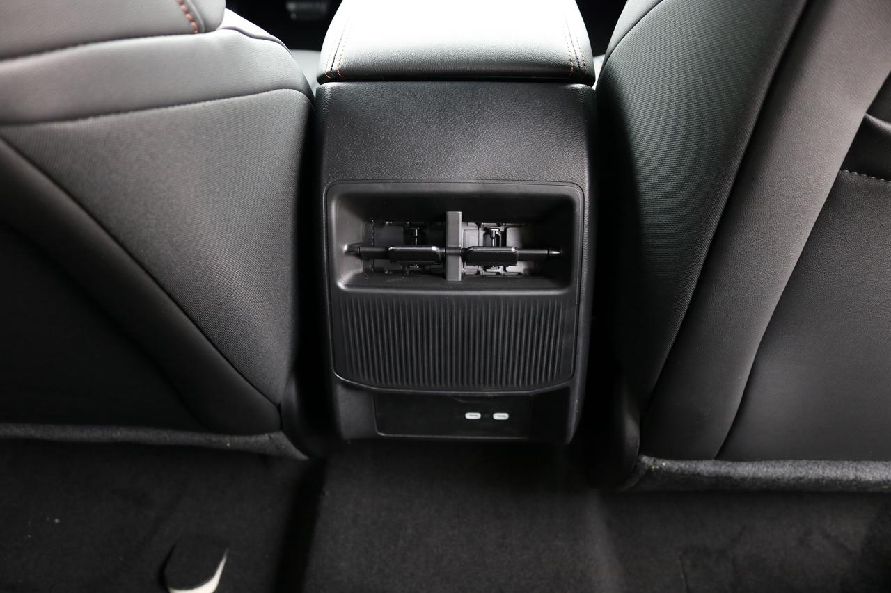 2026 Jeep Cherokee Limited 4X4 Photo