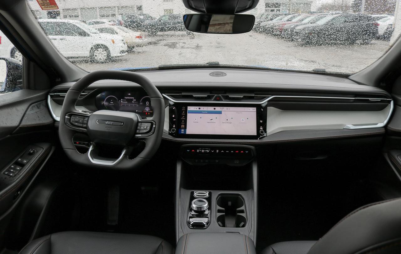 2026 Jeep Cherokee Limited 4X4 Photo