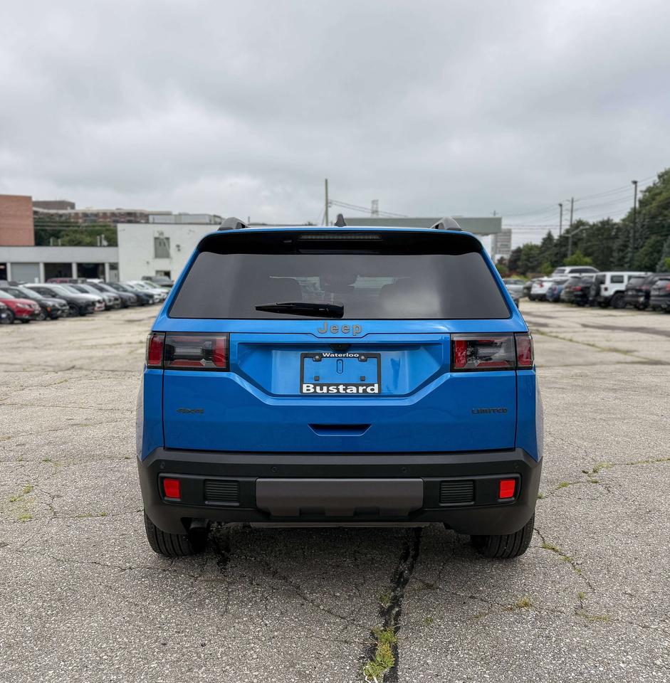 2026 Jeep Cherokee Limited 4X4 Photo