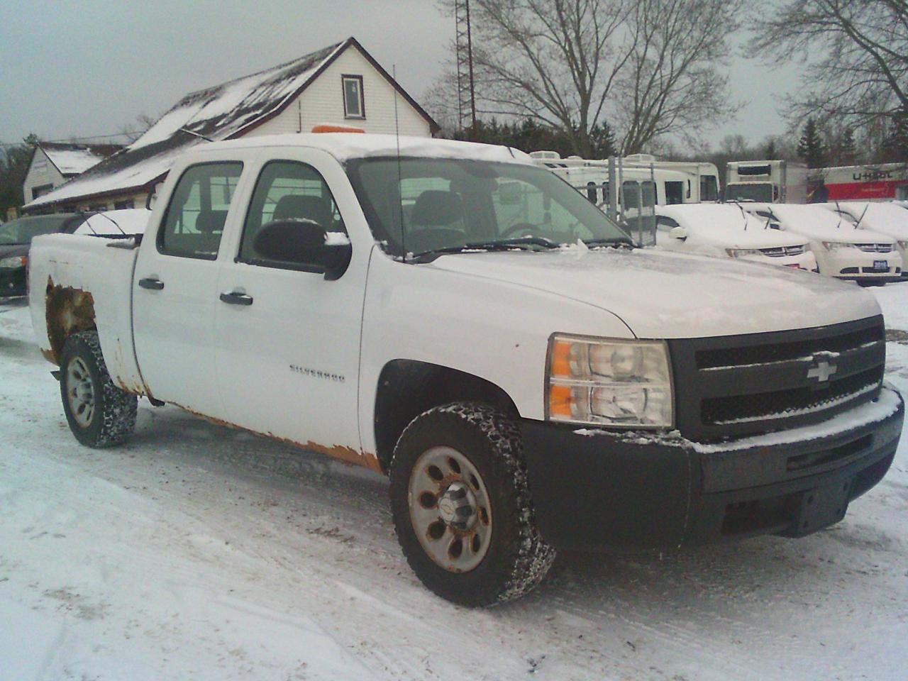2011 Chevrolet Silverado 1500 2WD Crew Cab 143.5  WT Photo2