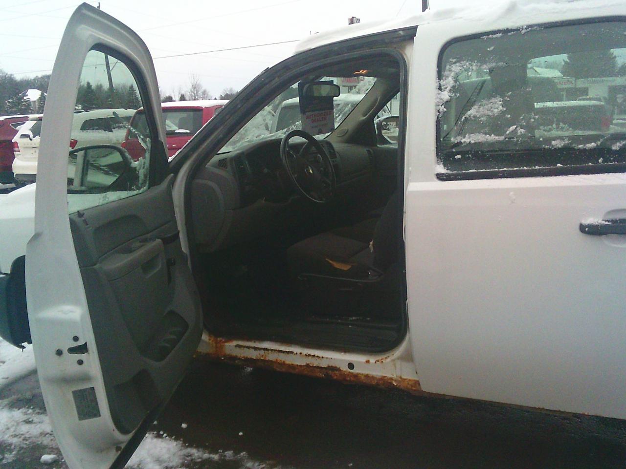 2011 Chevrolet Silverado 1500 2WD Crew Cab 143.5  WT - Photo #9