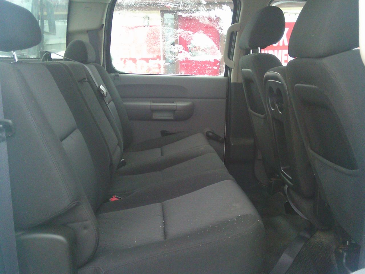 2011 Chevrolet Silverado 1500 2WD Crew Cab 143.5  WT - Photo #22