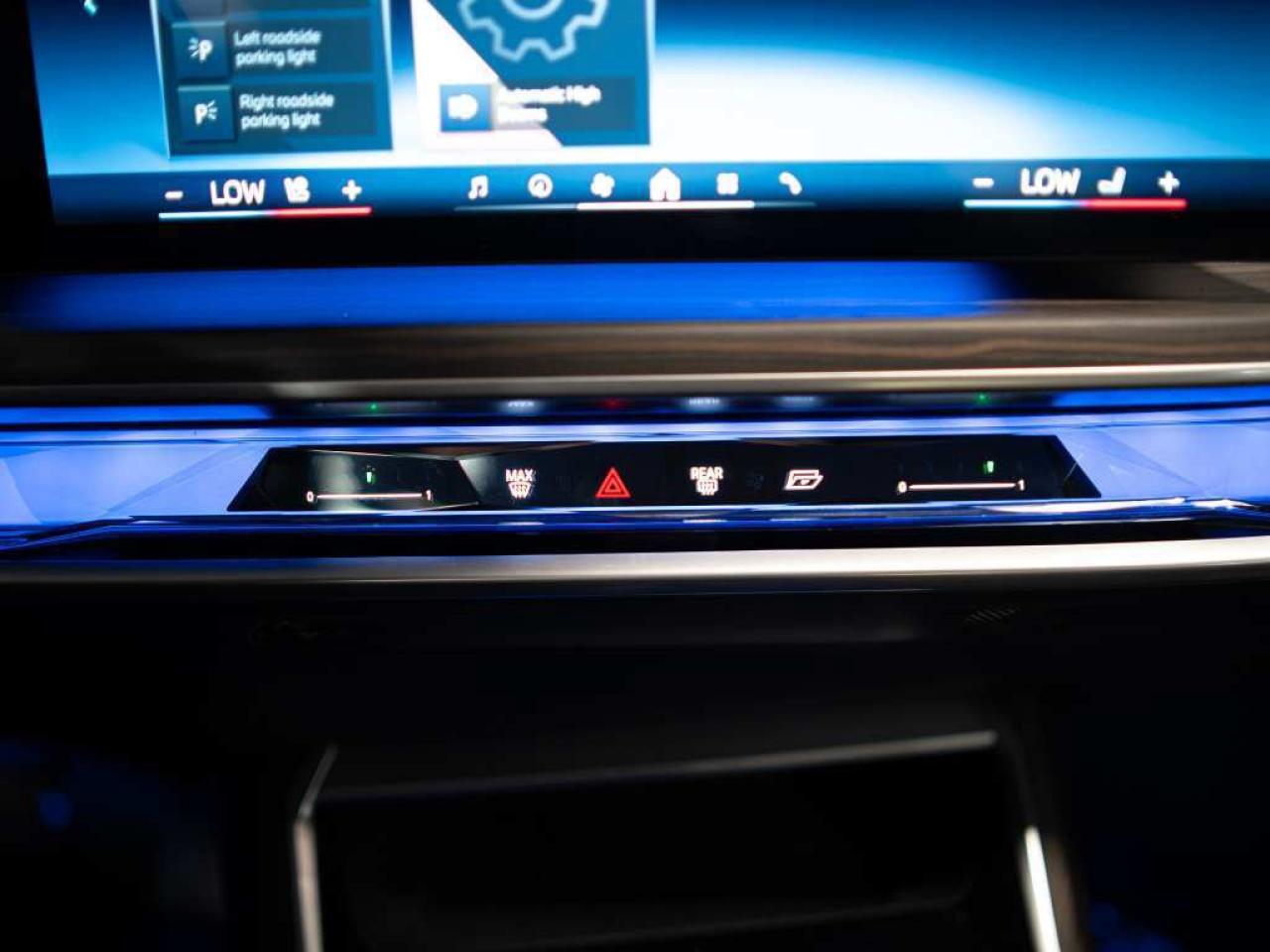 2023 BMW 7 Series 760i | M-SPORT | PREMIUM AND ENTERTAINMENT PKG Photo