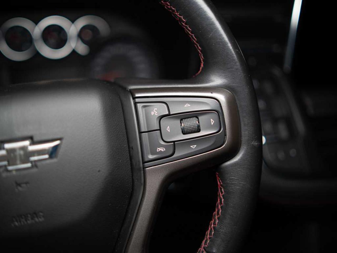 2021 Chevrolet Suburban RST | 1SP PKG | 8 PASS | BOSE | PANO | 22 IN Photo