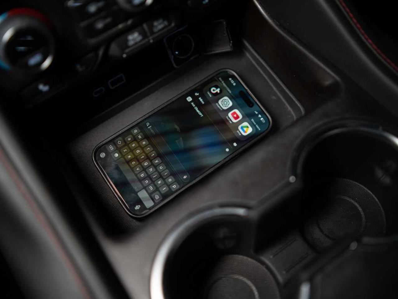 2021 Chevrolet Suburban RST | 1SP PKG | 8 PASS | BOSE | PANO | 22 IN Photo