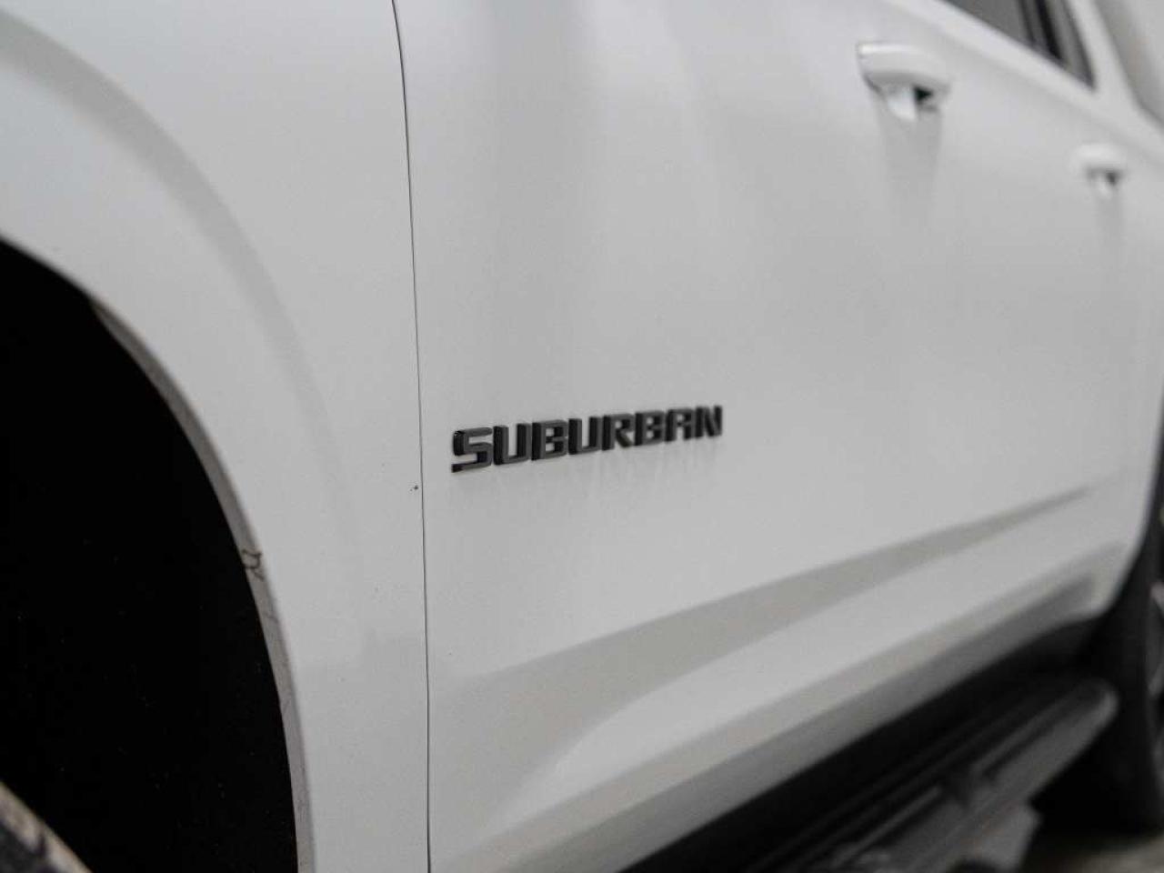 2021 Chevrolet Suburban RST | 1SP PKG | 8 PASS | BOSE | PANO | 22 IN Photo