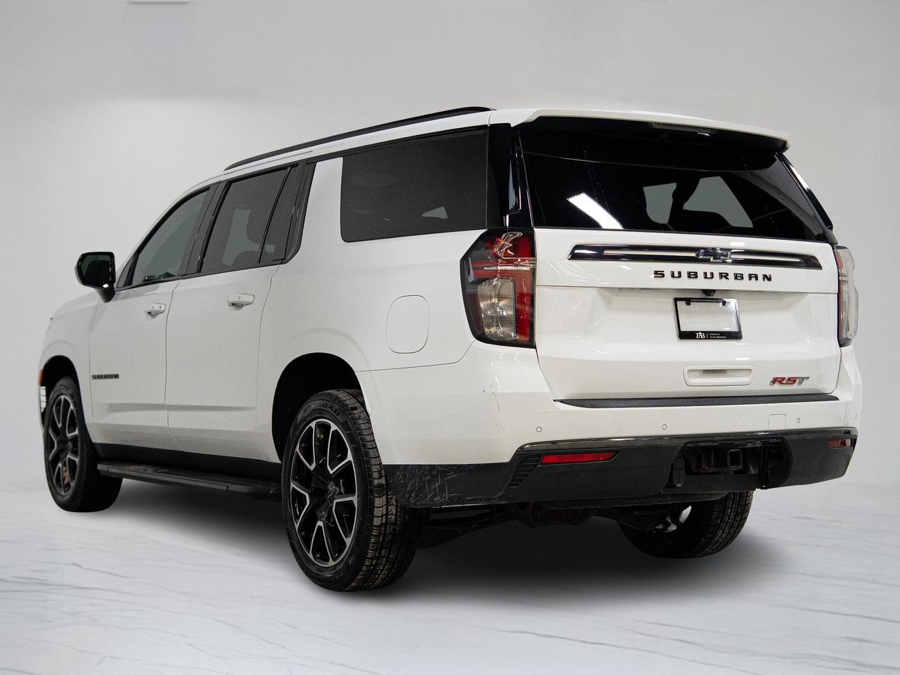 2021 Chevrolet Suburban RST | 1SP PKG | 8 PASS | BOSE | PANO | 22 IN Photo4