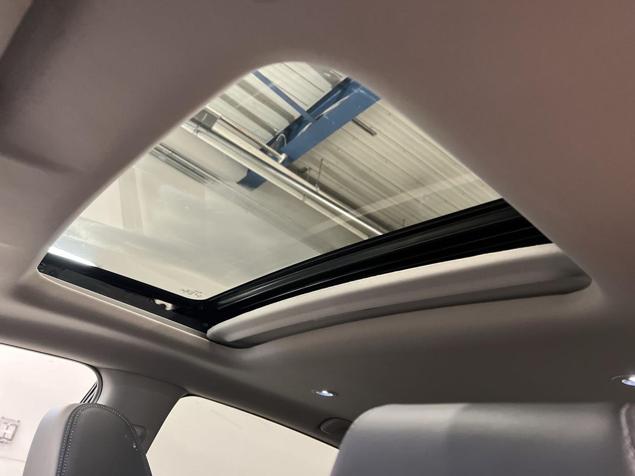 2023 Honda HR-V EX-L NAVI | LOW KMS! | HTD LEATHER | SUNROOF | NAV Photo