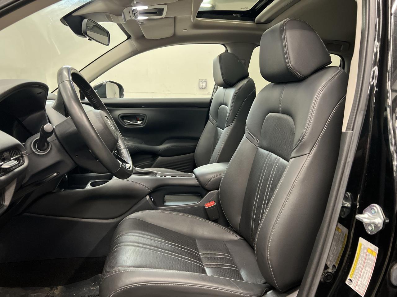 2023 Honda HR-V EX-L NAVI | LOW KMS! | HTD LEATHER | SUNROOF | NAV Photo