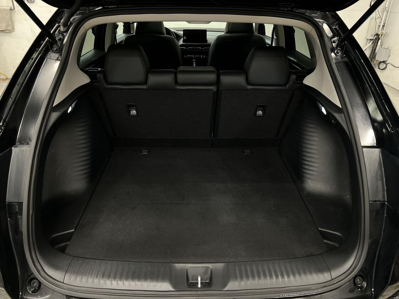 2023 Honda HR-V EX-L NAVI | LOW KMS! | HTD LEATHER | SUNROOF | NAV Photo