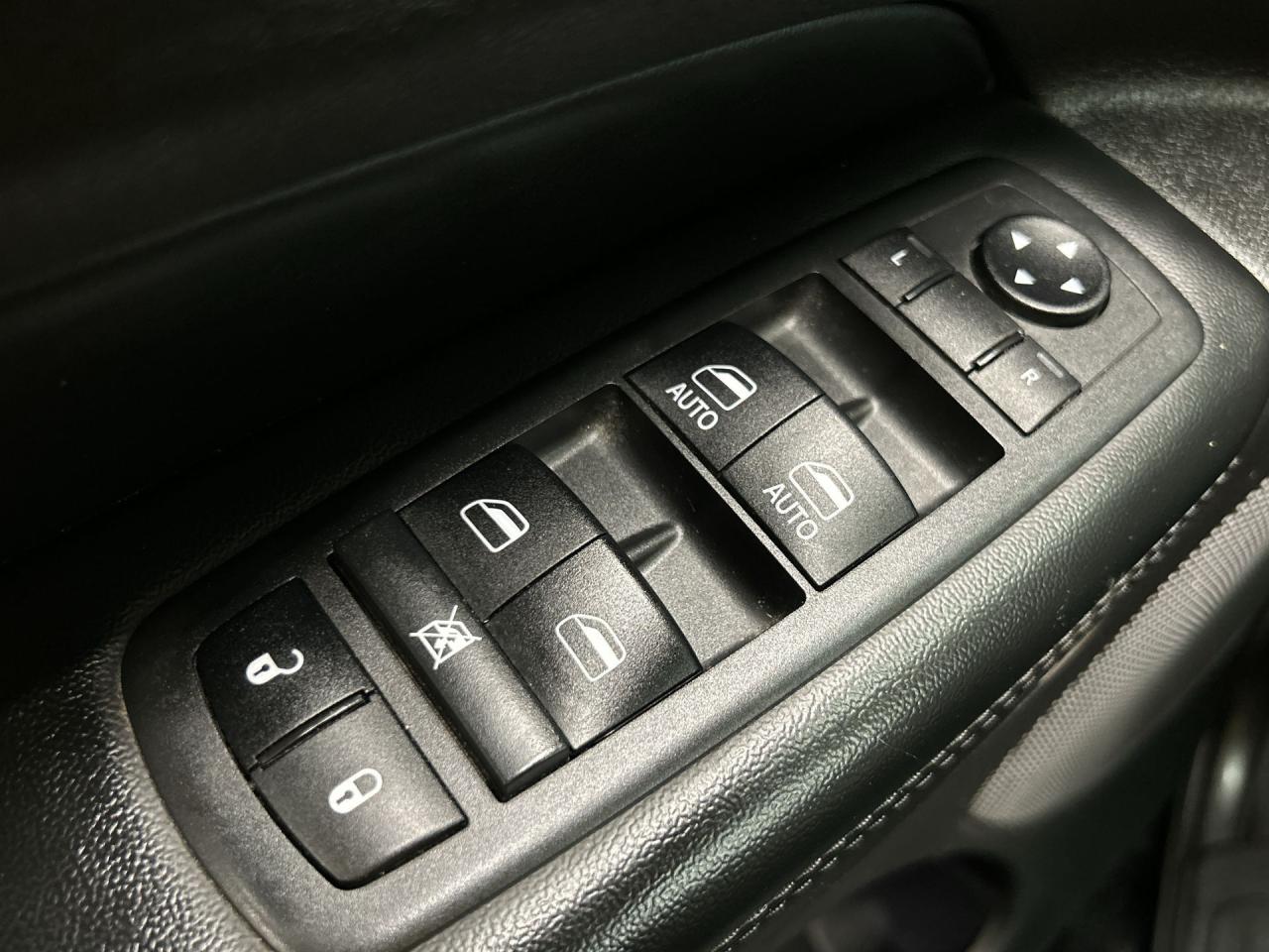 2019 Jeep Grand Cherokee 4X4 | CARPLAY |17IN ALLOYS |BLIND SPOT | BLUETOOTH Photo