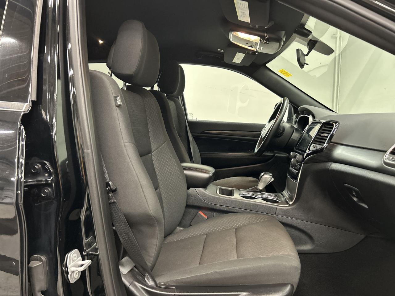 2019 Jeep Grand Cherokee 4X4 | CARPLAY |17IN ALLOYS |BLIND SPOT | BLUETOOTH Photo