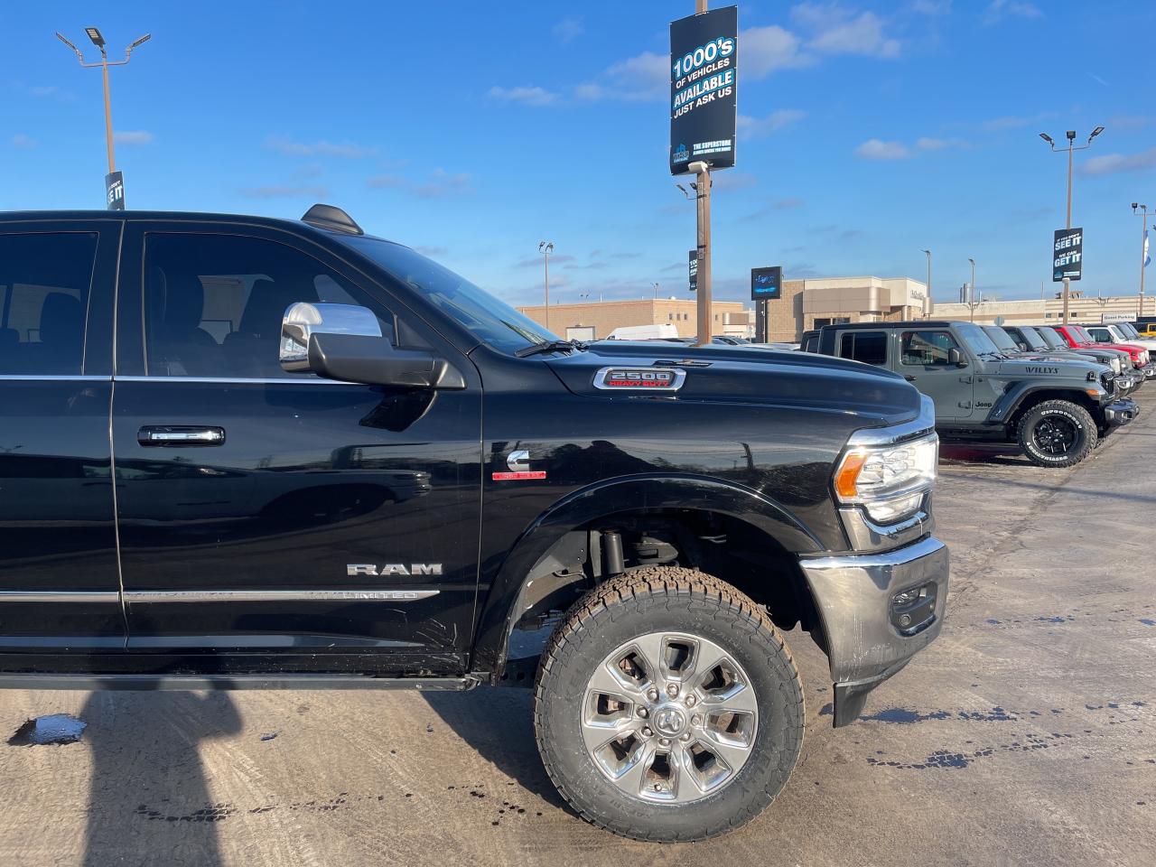 2022 RAM 2500 Crew Cab 6.7 CUMMINS / VENTED HTD SEATS / RMT START / NAV Photo3
