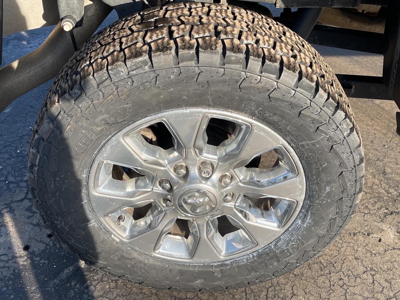 2022 RAM 2500 Crew Cab 6.7 CUMMINS / VENTED HTD SEATS / RMT START / NAV Photo