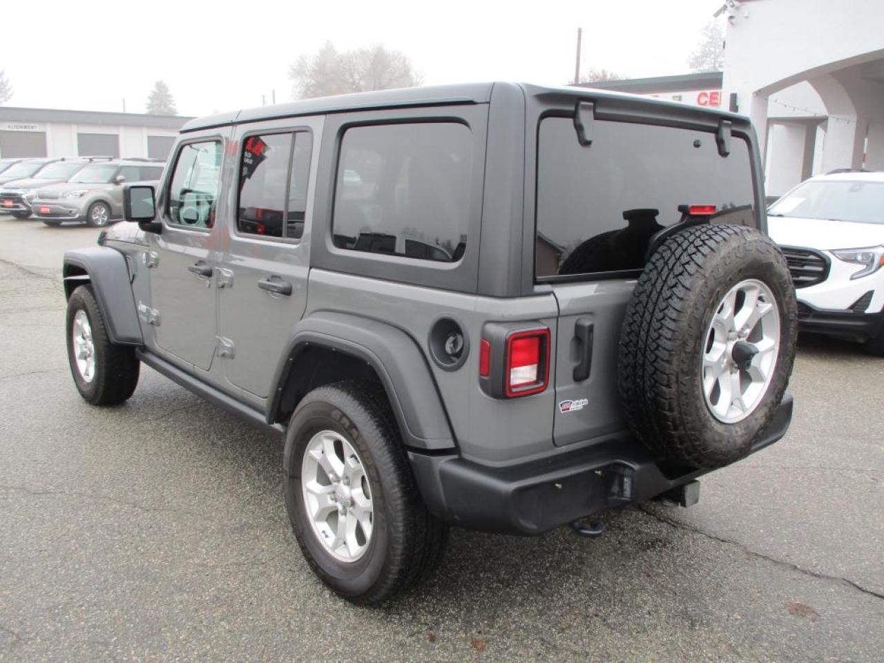 2021 Jeep Wrangler Unlimited Islander - Photo #6