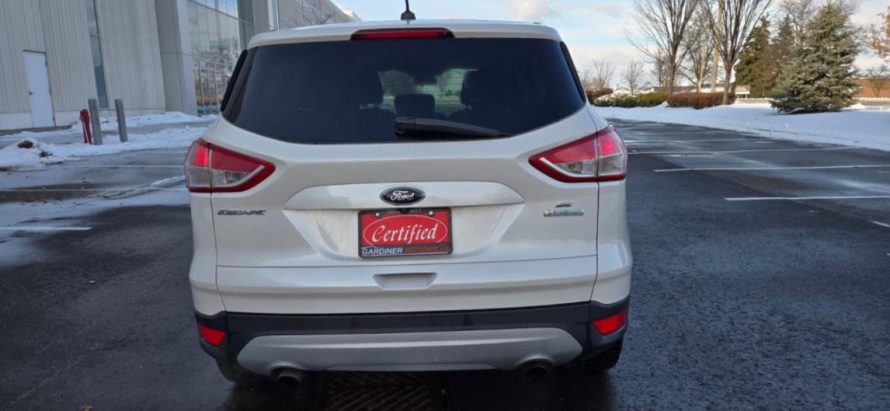 2015 Ford Escape SE 4dr Front-wheel Drive Automatic Photo