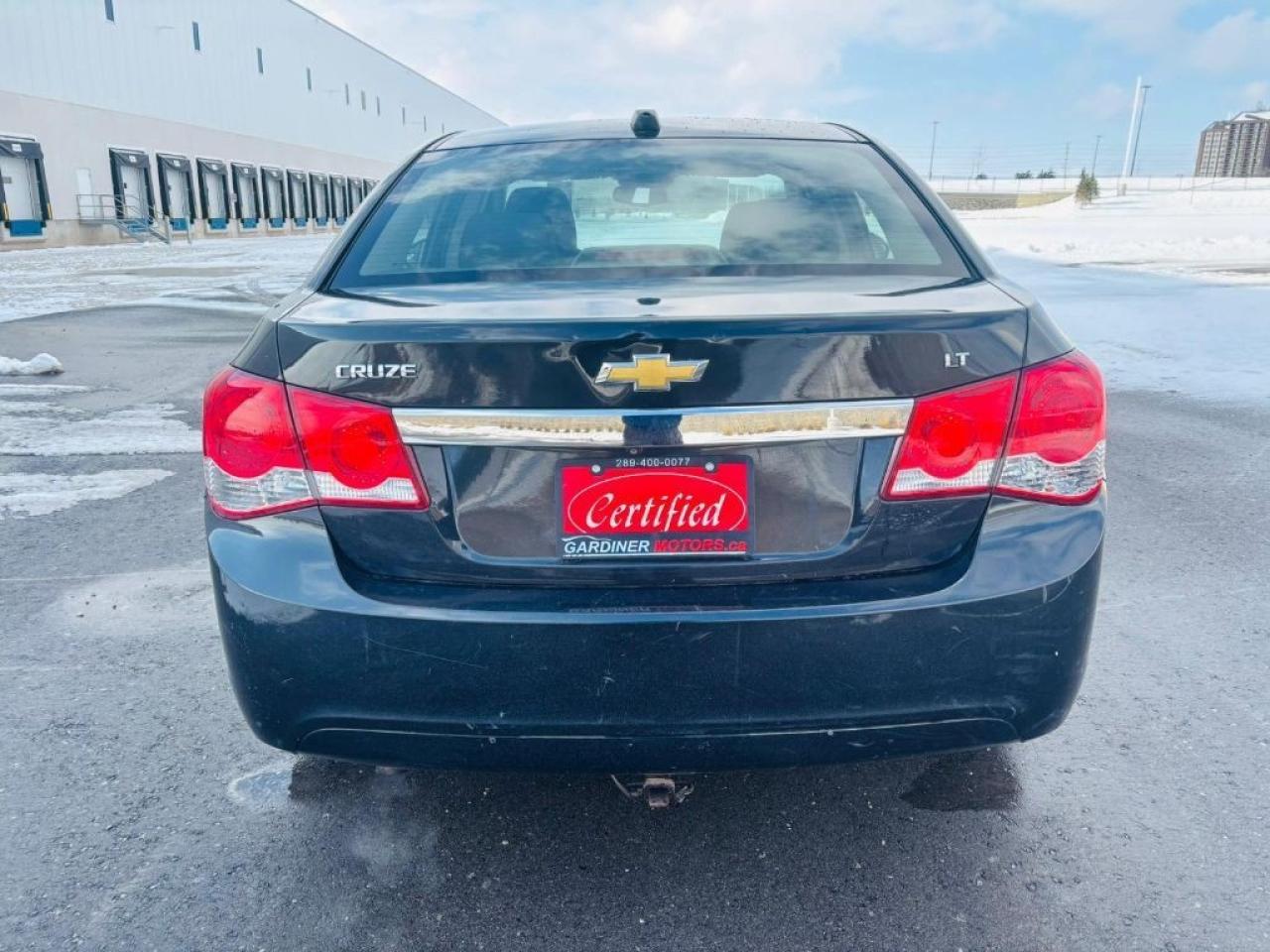 2015 Chevrolet Cruze 4dr Sedan 1LT Photo