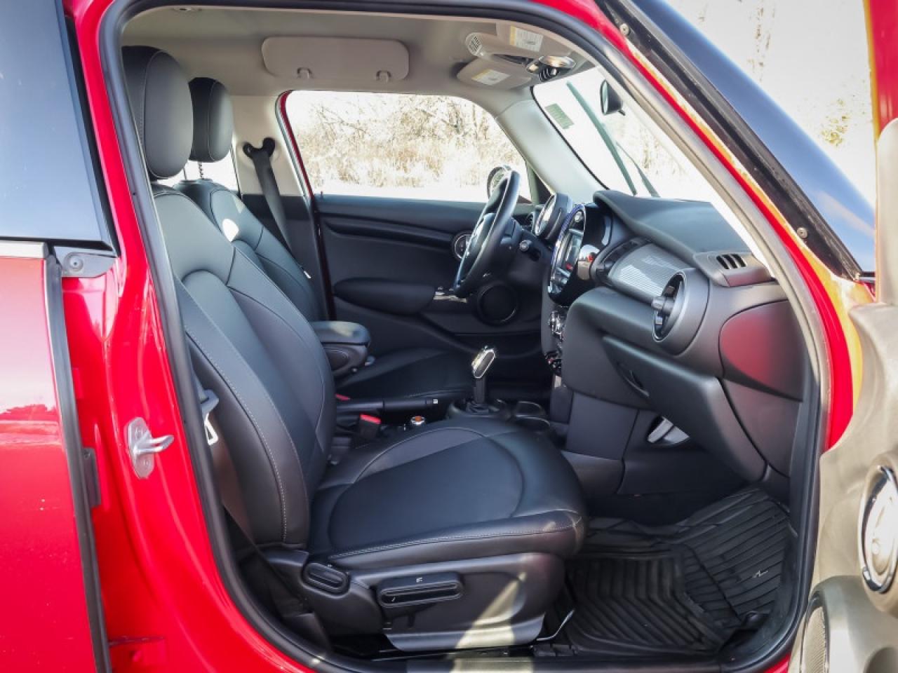 2020 MINI 5 Door Cooper  - Streaming Audio - $161 B/W Photo