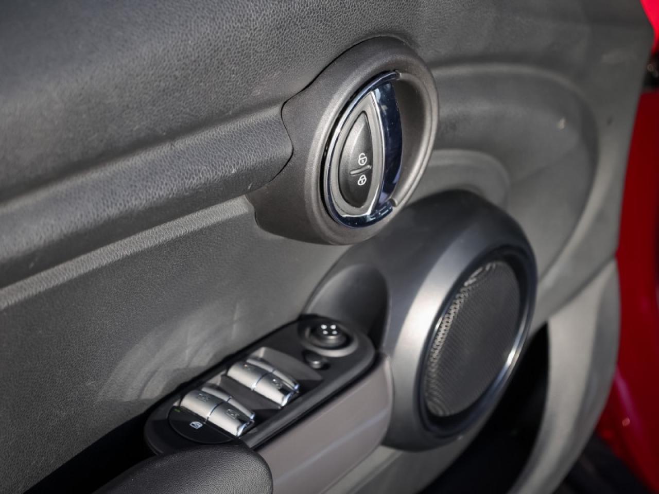 2020 MINI 5 Door Cooper  - Streaming Audio - $161 B/W Photo