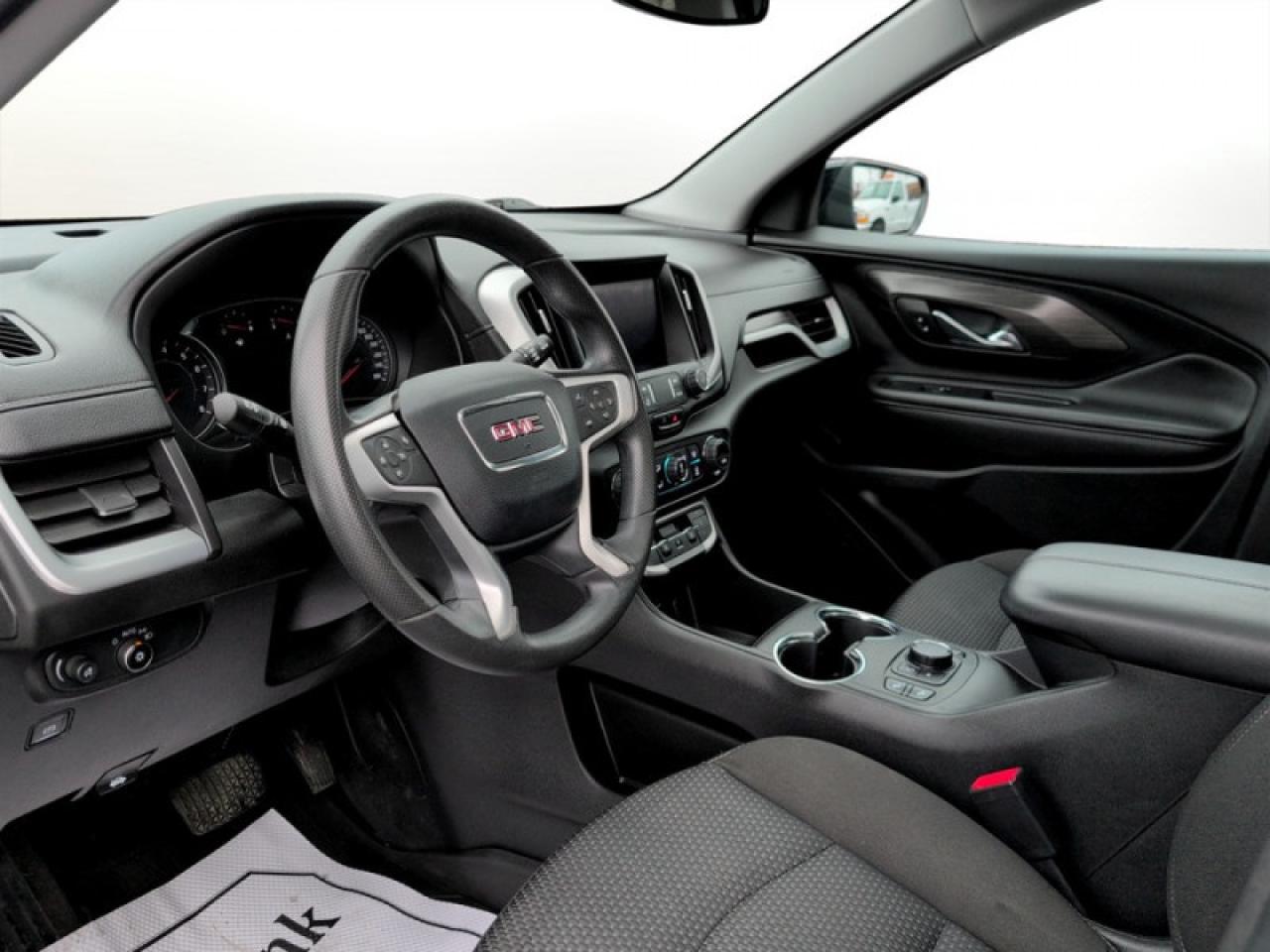 2023 GMC Terrain SLE  **PRO GRADE/SAFETY PKGS - ELEVATION** Photo