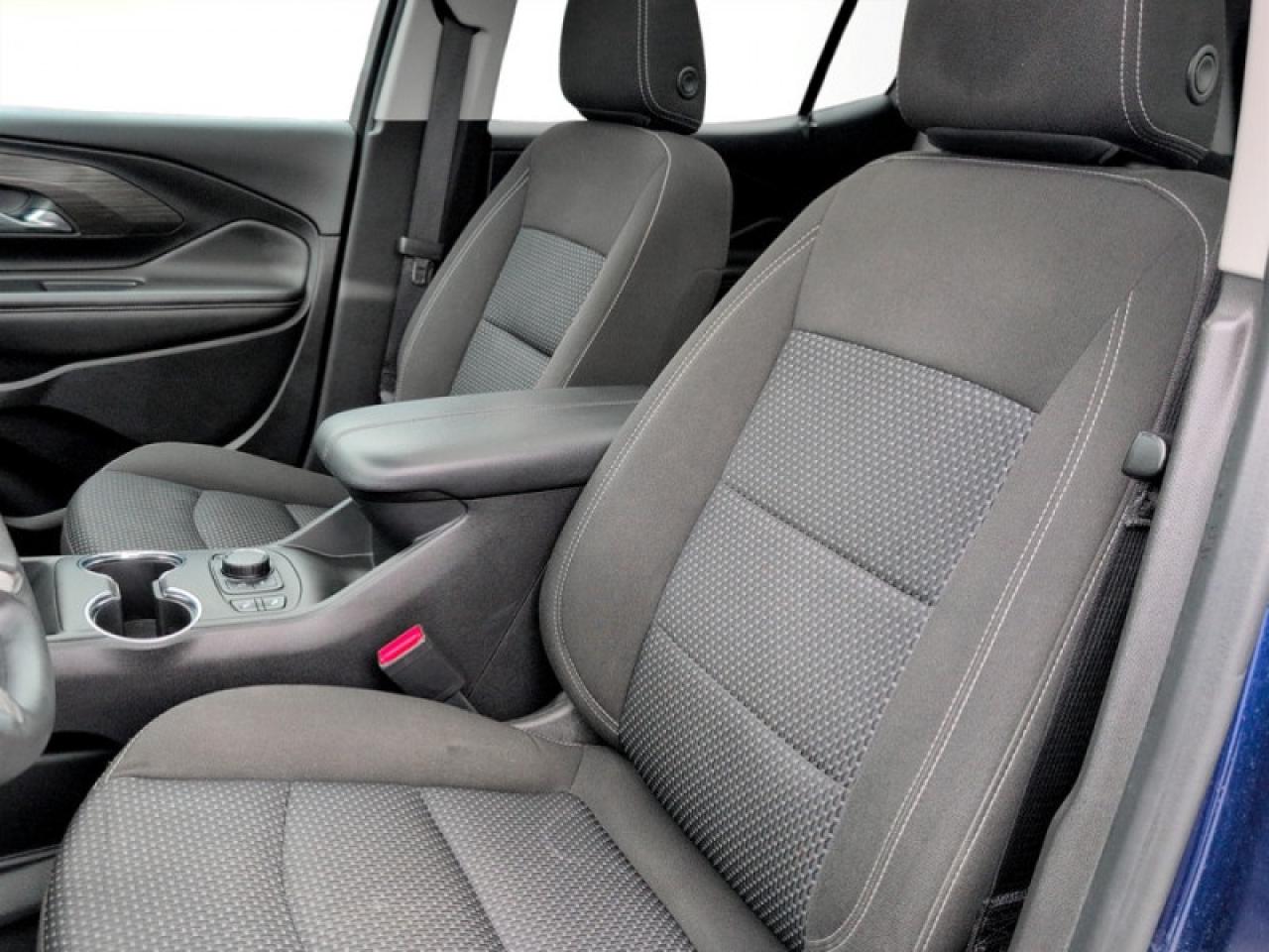 2023 GMC Terrain SLE  **PRO GRADE/SAFETY PKGS - ELEVATION** Photo