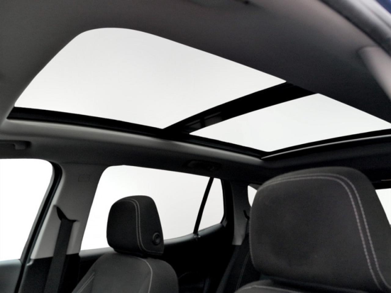 2023 GMC Terrain SLE  **PRO GRADE/SAFETY PKGS - ELEVATION** Photo