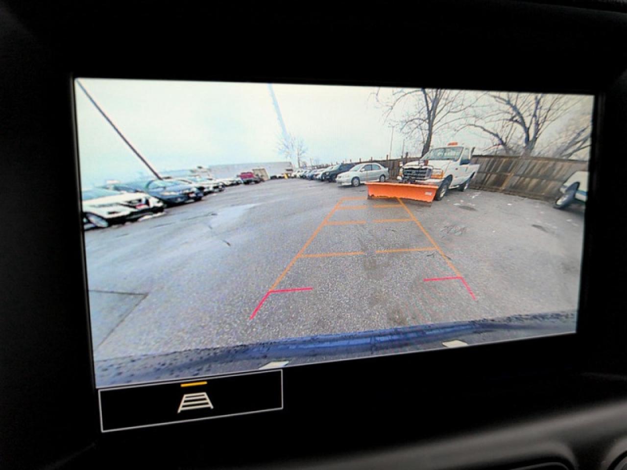 2023 GMC Terrain SLE  **PRO GRADE/SAFETY PKGS - ELEVATION** Photo