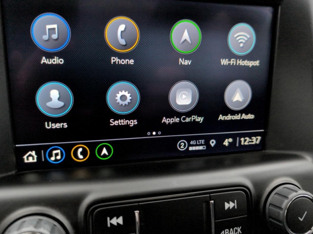 2023 GMC Terrain SLE  **PRO GRADE/SAFETY PKGS - ELEVATION** Photo